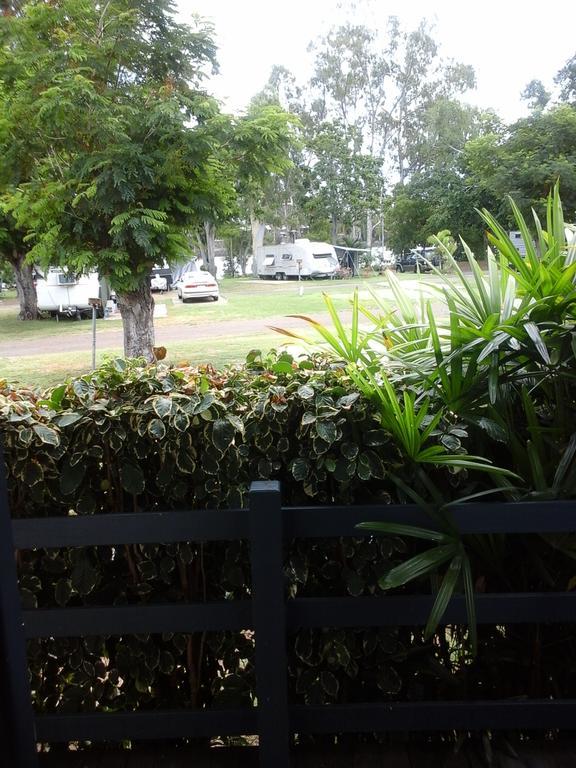 Riverside Tourist Park Rockhampton Extérieur photo